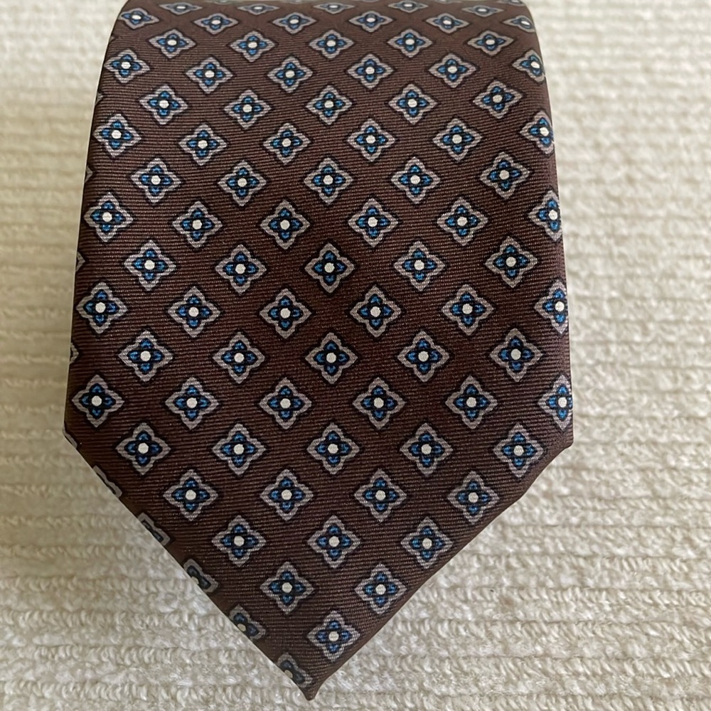 Elegant Brown Patterned Tie
